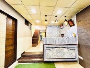 Hotel Aakash Navrangpura,,3 star