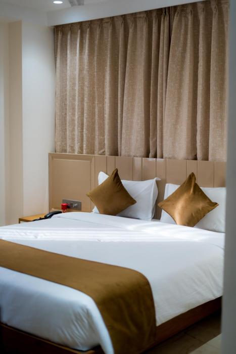 rainbow guest house pure veg