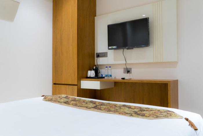 rainbow guest house pure veg