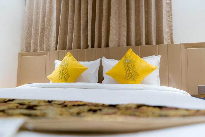 rainbow guest house pure veg