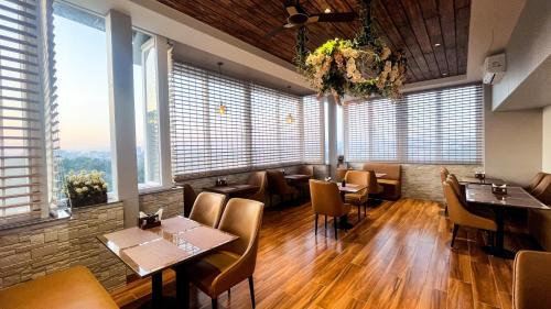 rainbow guest house pure veg