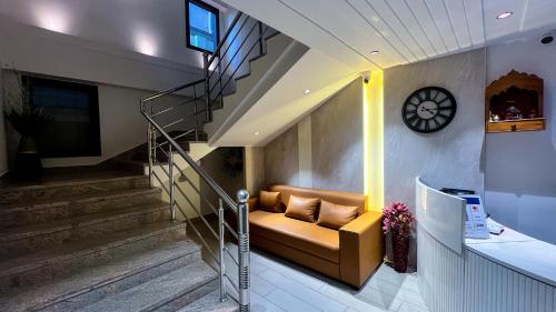 rainbow guest house pure veg