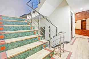 collection o phoolbagh near dd mall