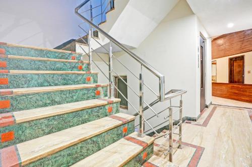 collection o phoolbagh near dd mall