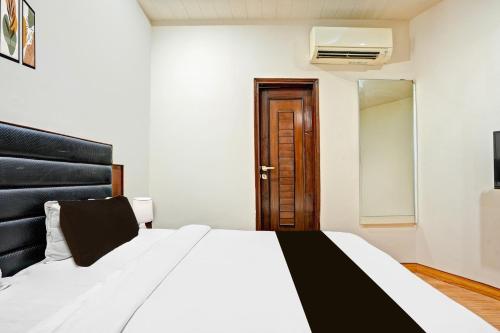 collection o phoolbagh near dd mall