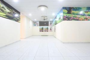 Hotel The Paradise,,5 star