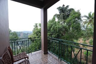 lazo golden valley resort