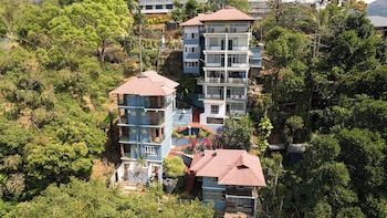 lazo golden valley resort