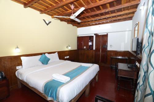 lazo golden valley resort