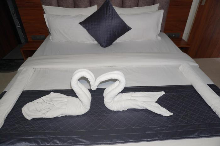 hotel vasudev near toran gate