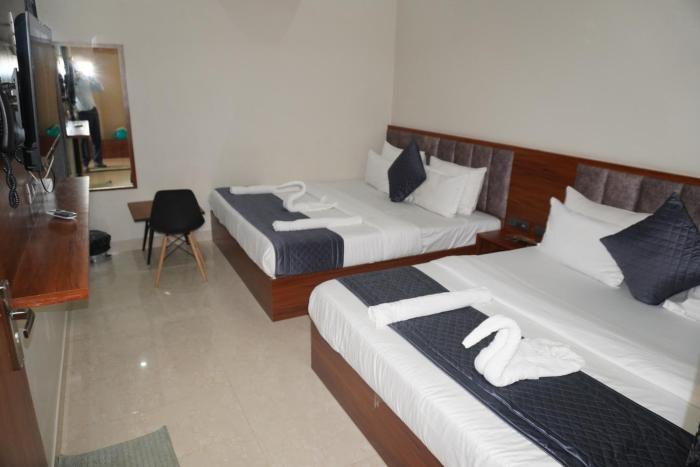 hotel vasudev near toran gate