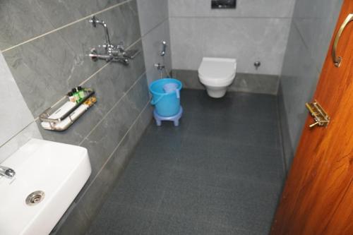 hotel vasudev near toran gate