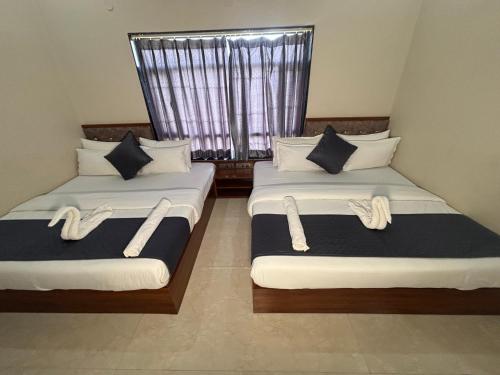 hotel vasudev near toran gate