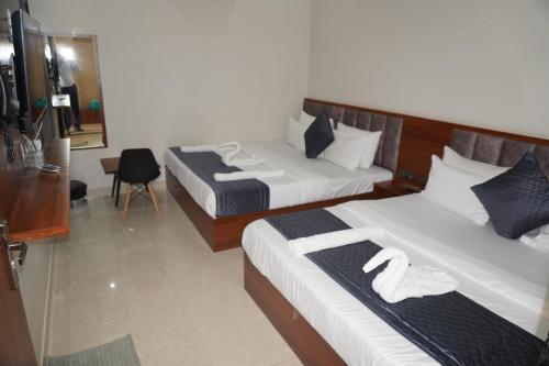 hotel vasudev near toran gate