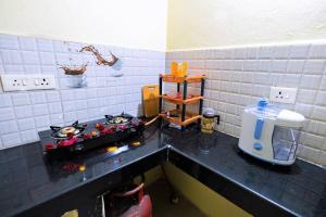 kesarhomes flt102 1stflr 2bhk ac lift kukatpally