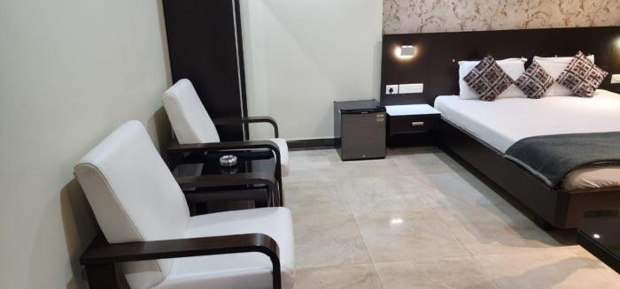 sri vijetha royal hotel