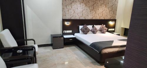 sri vijetha royal hotel