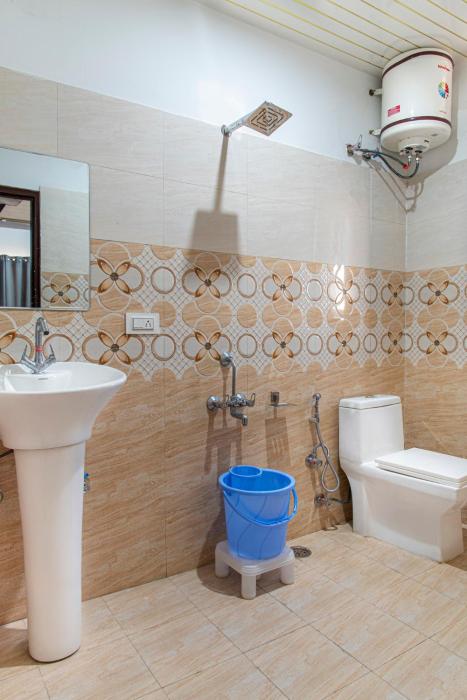 vansathli i near mall road kasauli