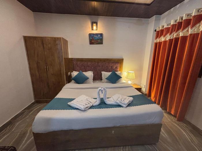 vansathli i near mall road kasauli