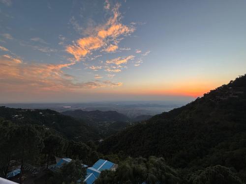 Vansathli I Near Mall Road Kasauli,,3 star