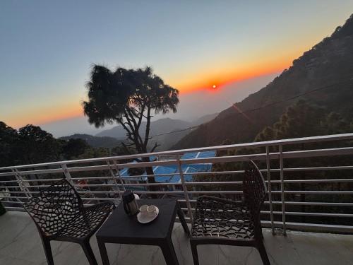 vansathli i near mall road kasauli