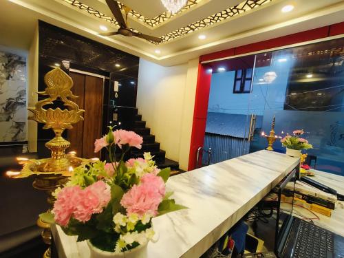 sri kandhan residency