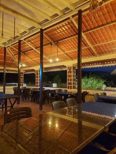 Vasundhara Agro Hill Resort,,3 star