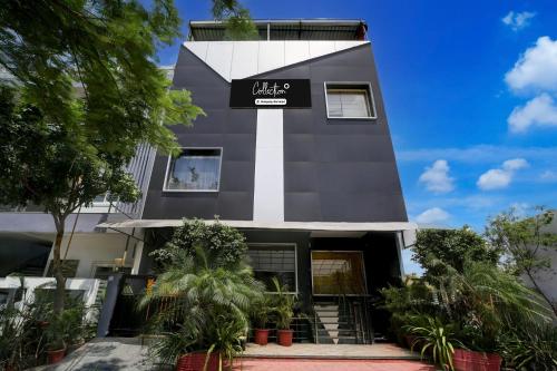 Collection O Iskcon Radha Govind Formerly Hotel Shivom,,4 star