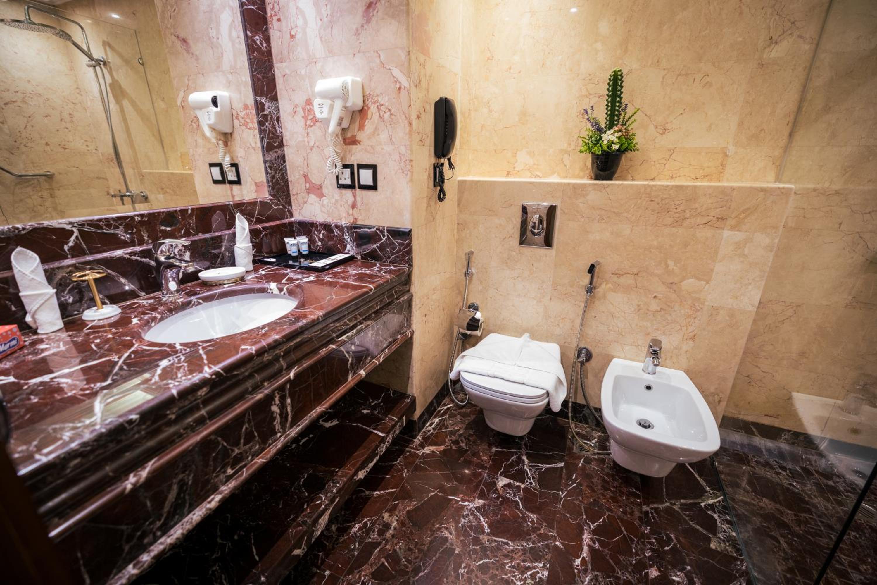 jeddah grand hotel