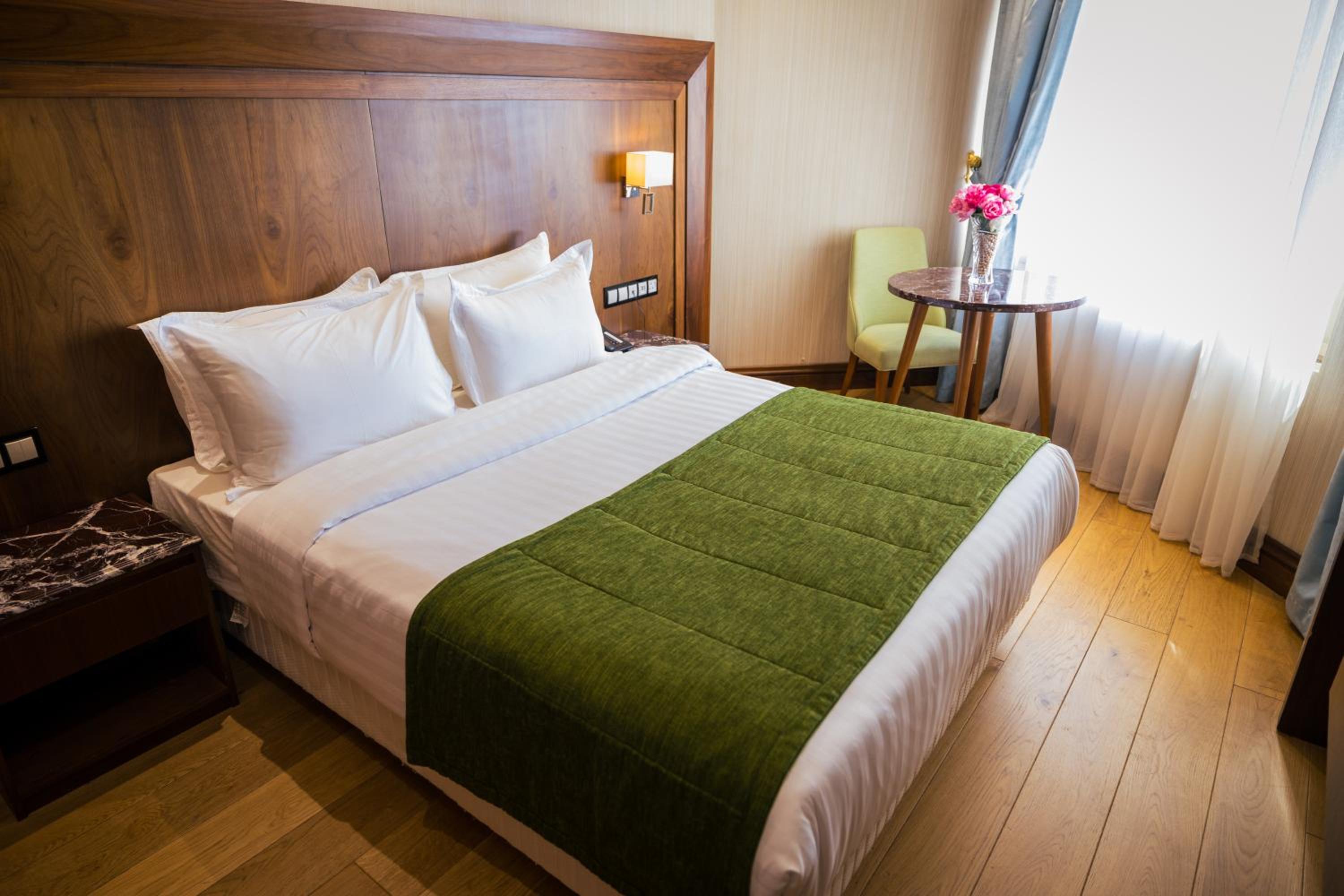 jeddah grand hotel