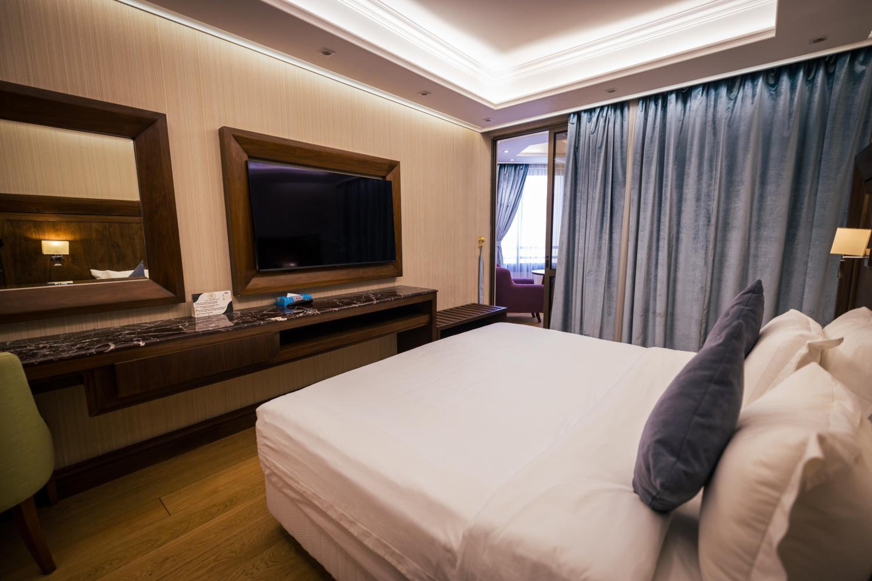 jeddah grand hotel