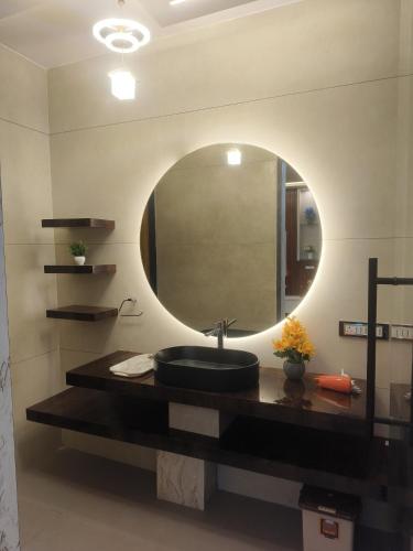 manava luxury service apartment