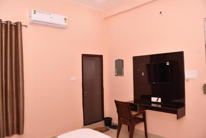 shree ram shabd guest house