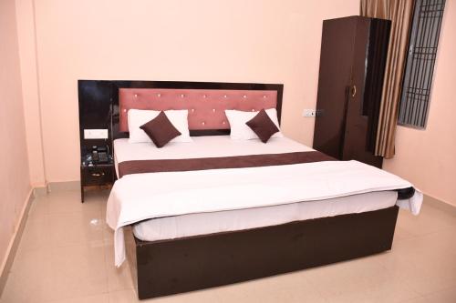 Shree Ram Shabd Guest House,,5 star