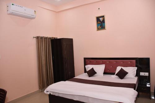 shree ram shabd guest house
