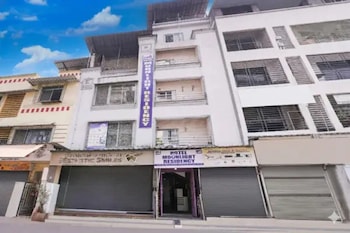 via moonlight residency