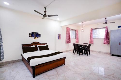 via moonlight residency