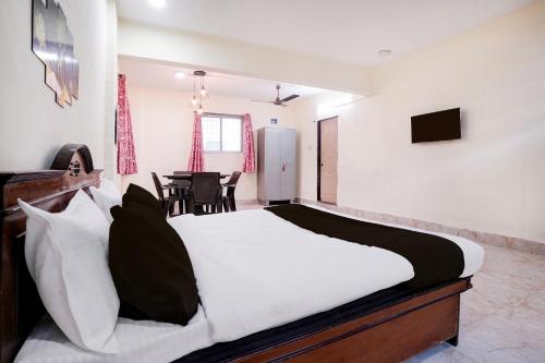 via moonlight residency