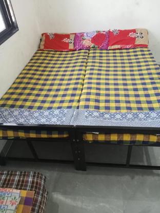 matoshri nivas akkalkot