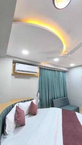 Hotel The Legend,Ahmedabad,,3 star