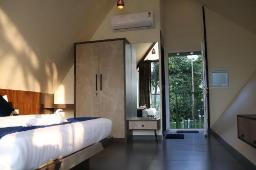 hayashi resort