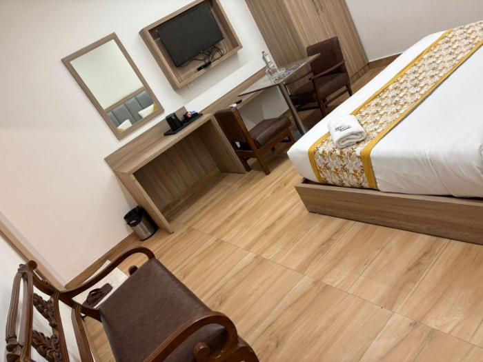 the royal metropolitan hotel igi airport delhi