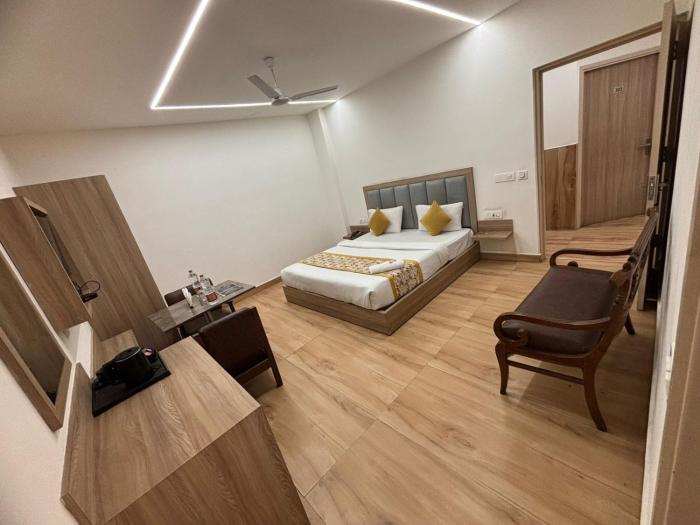 the royal metropolitan hotel igi airport delhi