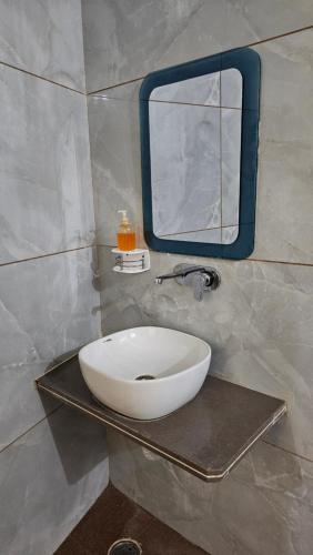 hotel shree ramayanam ayodhya