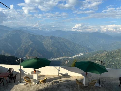 deolo mist a boutique mountain hotel