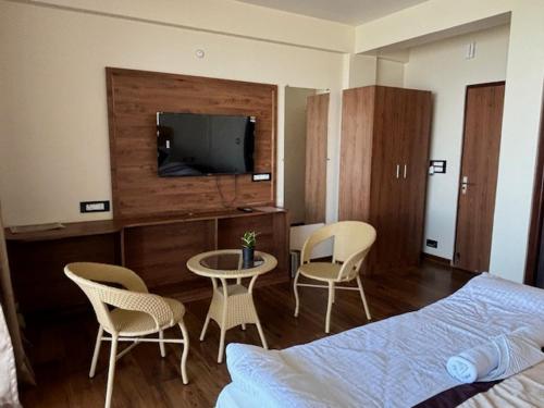 deolo mist a boutique mountain hotel