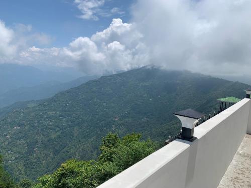 deolo mist a boutique mountain hotel
