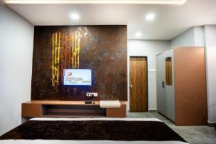 Hotel Happy Stay Ac/ Non Ac Rooms,,2 star