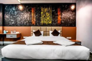 Hotel Happy Stay Ac/ Non Ac Rooms,,2 star