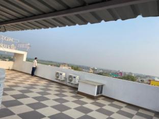 hotel shree radha raman